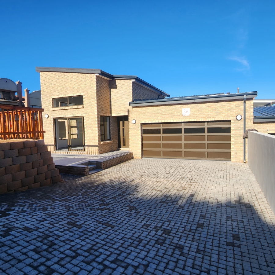 3 Bedroom Property for Sale in Dana Bay Western Cape